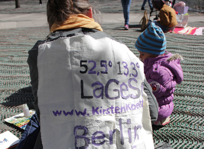 Kirsten Kötter: Site Specific Research. Painting LAGeSo Berlin. 2016-04-22